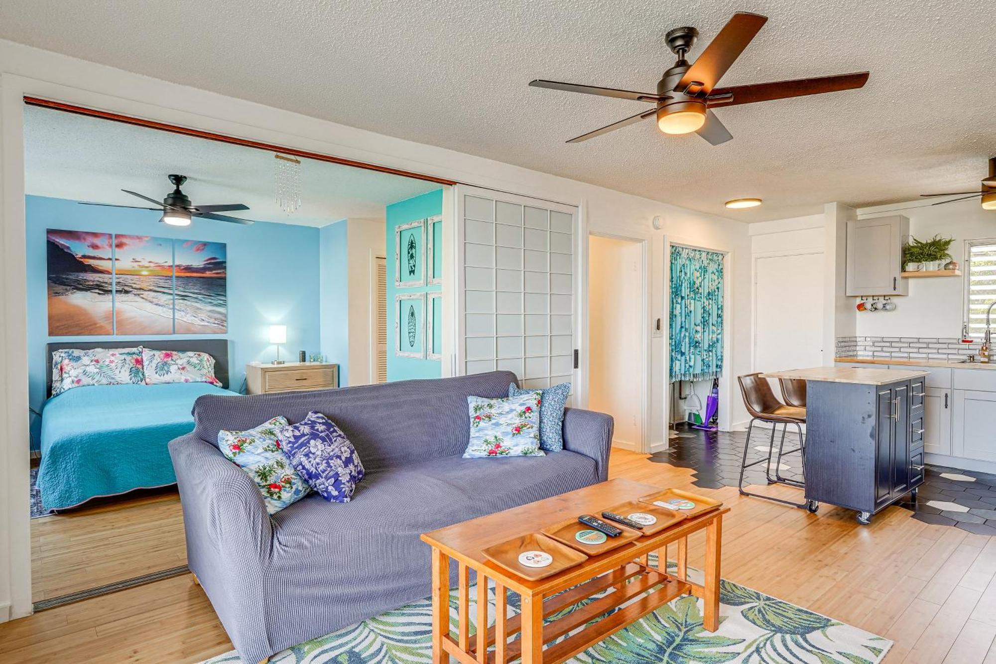 Kailua-Kona Condo With Balcony Walk To The Beach! Exterior photo