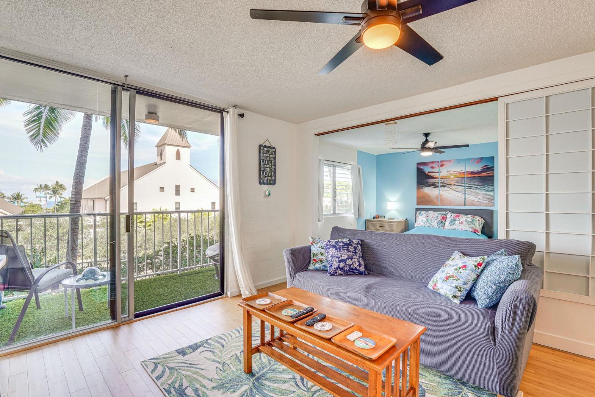 Kailua-Kona Condo With Balcony Walk To The Beach! Exterior photo