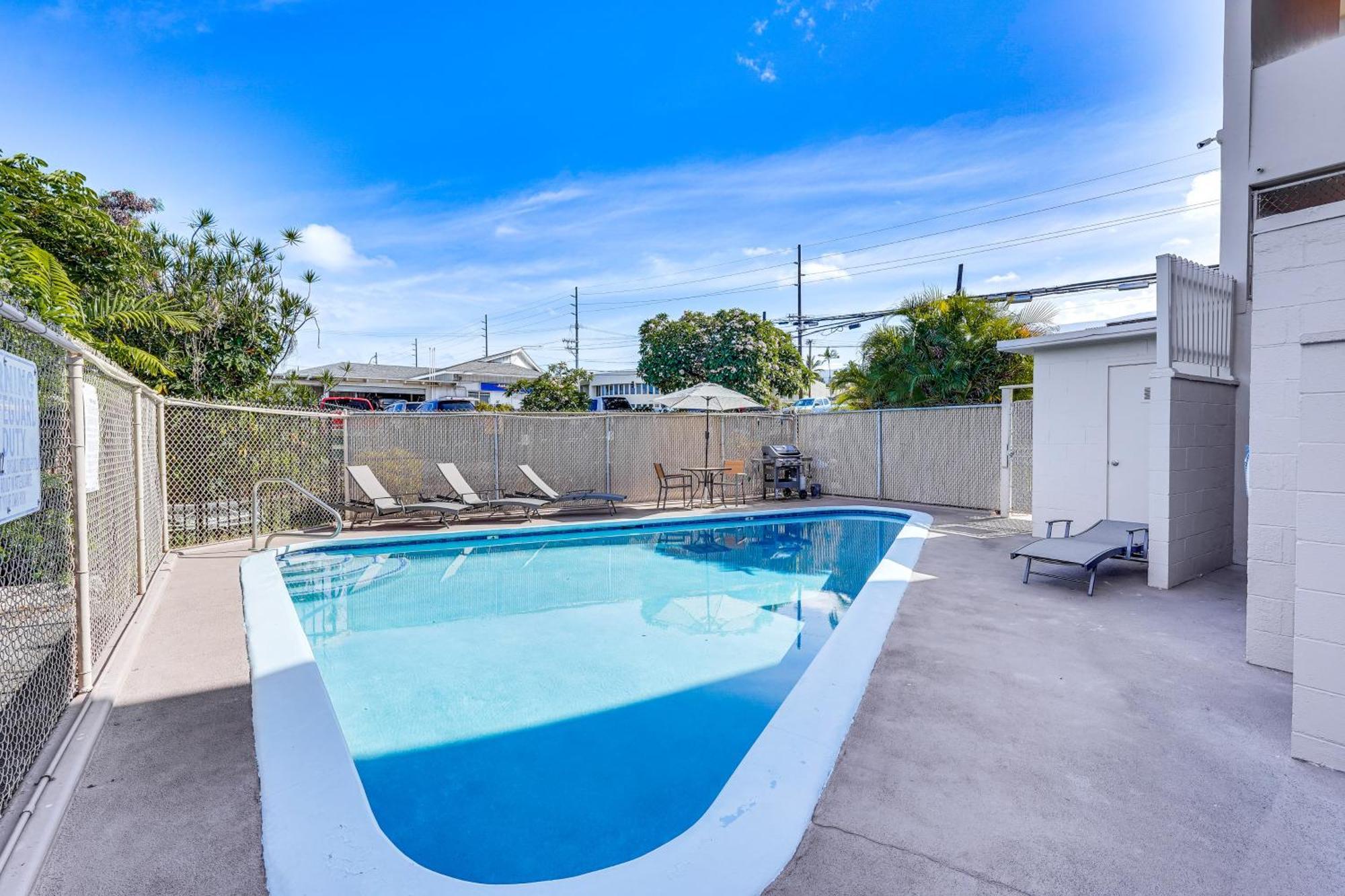 Kailua-Kona Condo With Balcony Walk To The Beach! Exterior photo